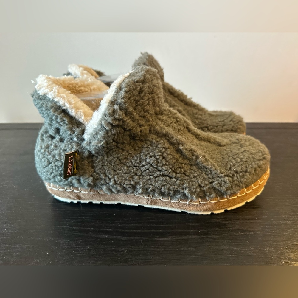 L.L. Bean Women's Size 7 Green Sherpa Fleece Indoor Outdoor Slippers Booties